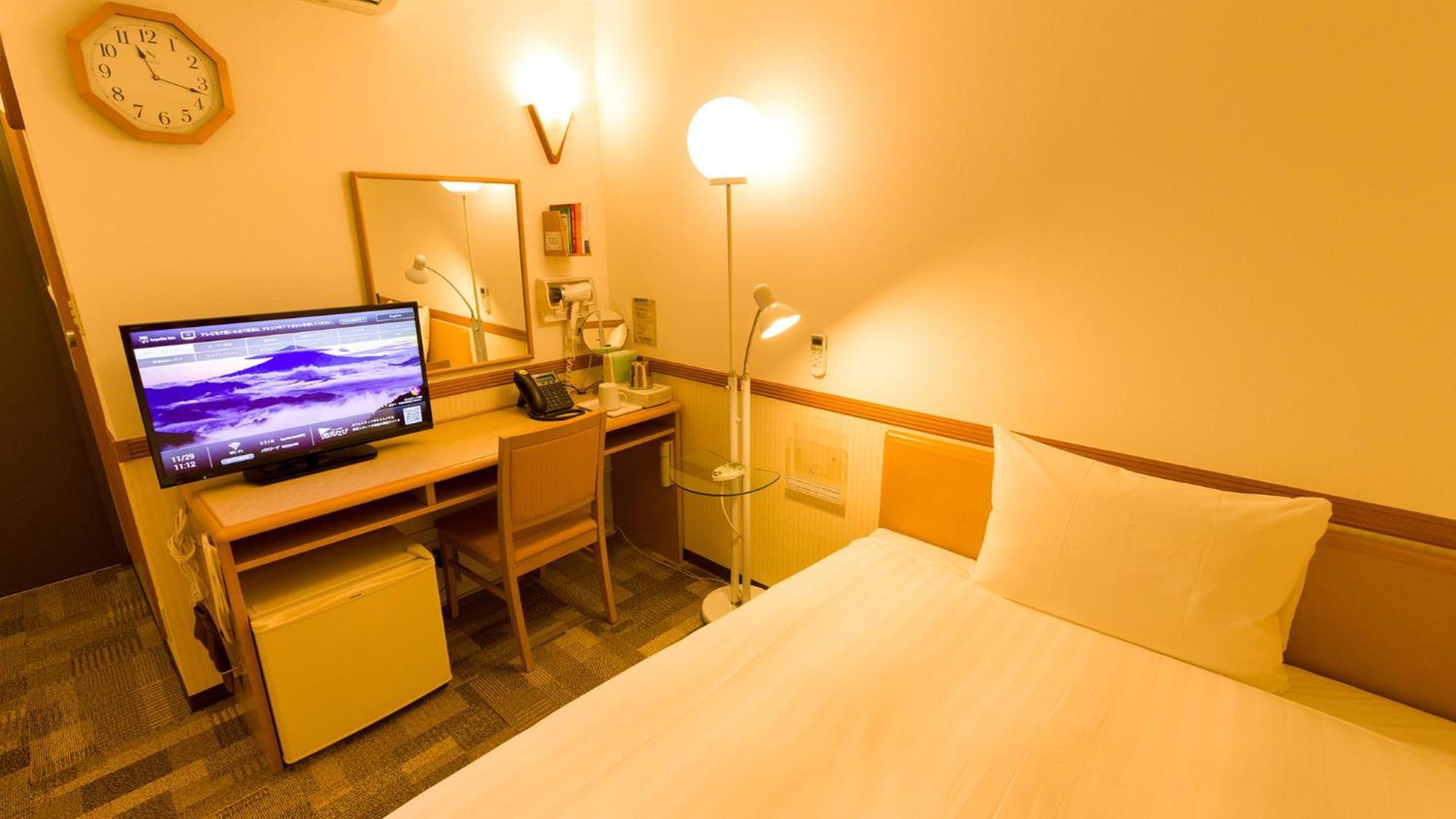Toyoko Inn Nishitetsu Kurume Eki Higashi Guchi Room photo