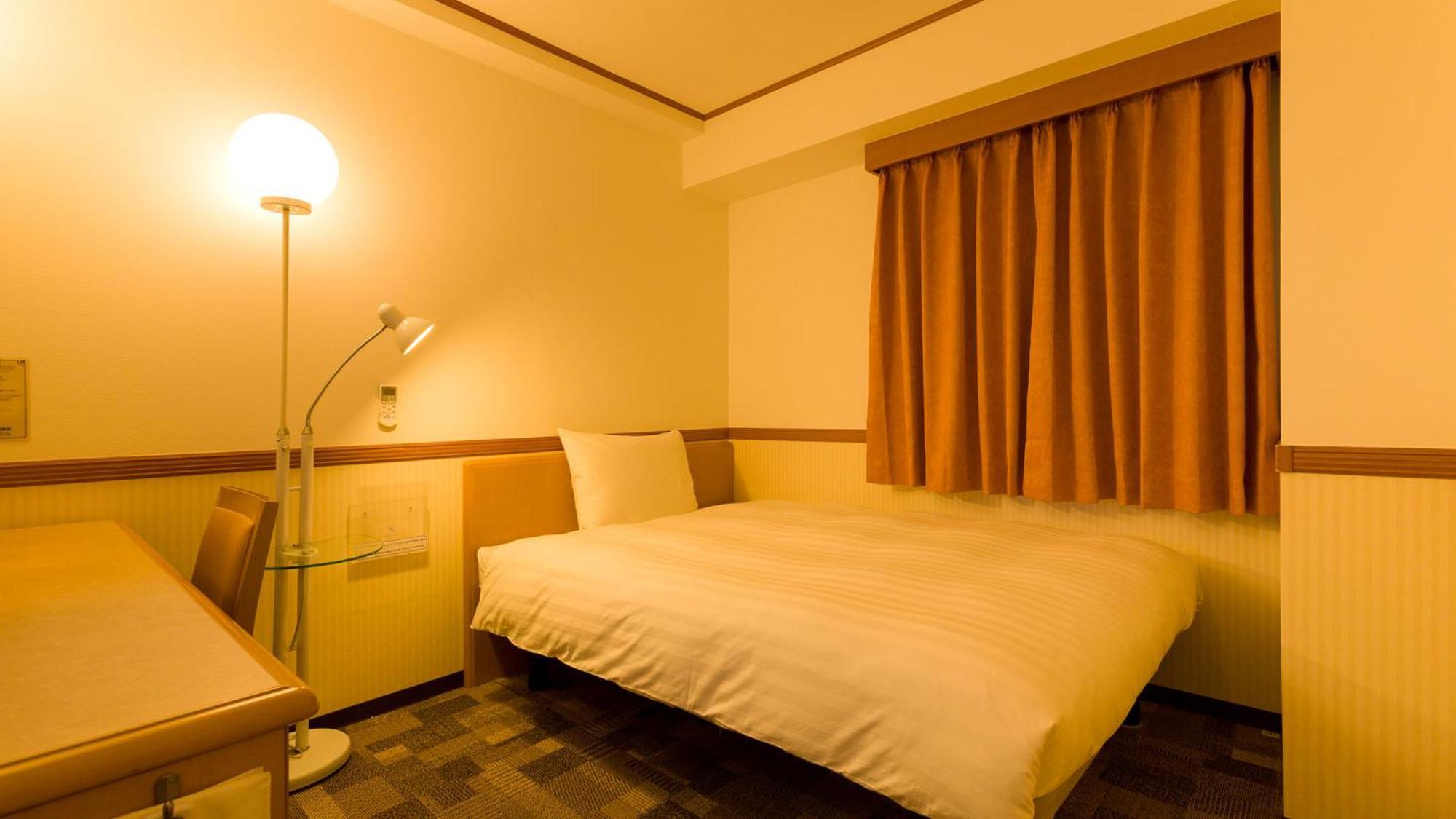 Toyoko Inn Nishitetsu Kurume Eki Higashi Guchi Room photo