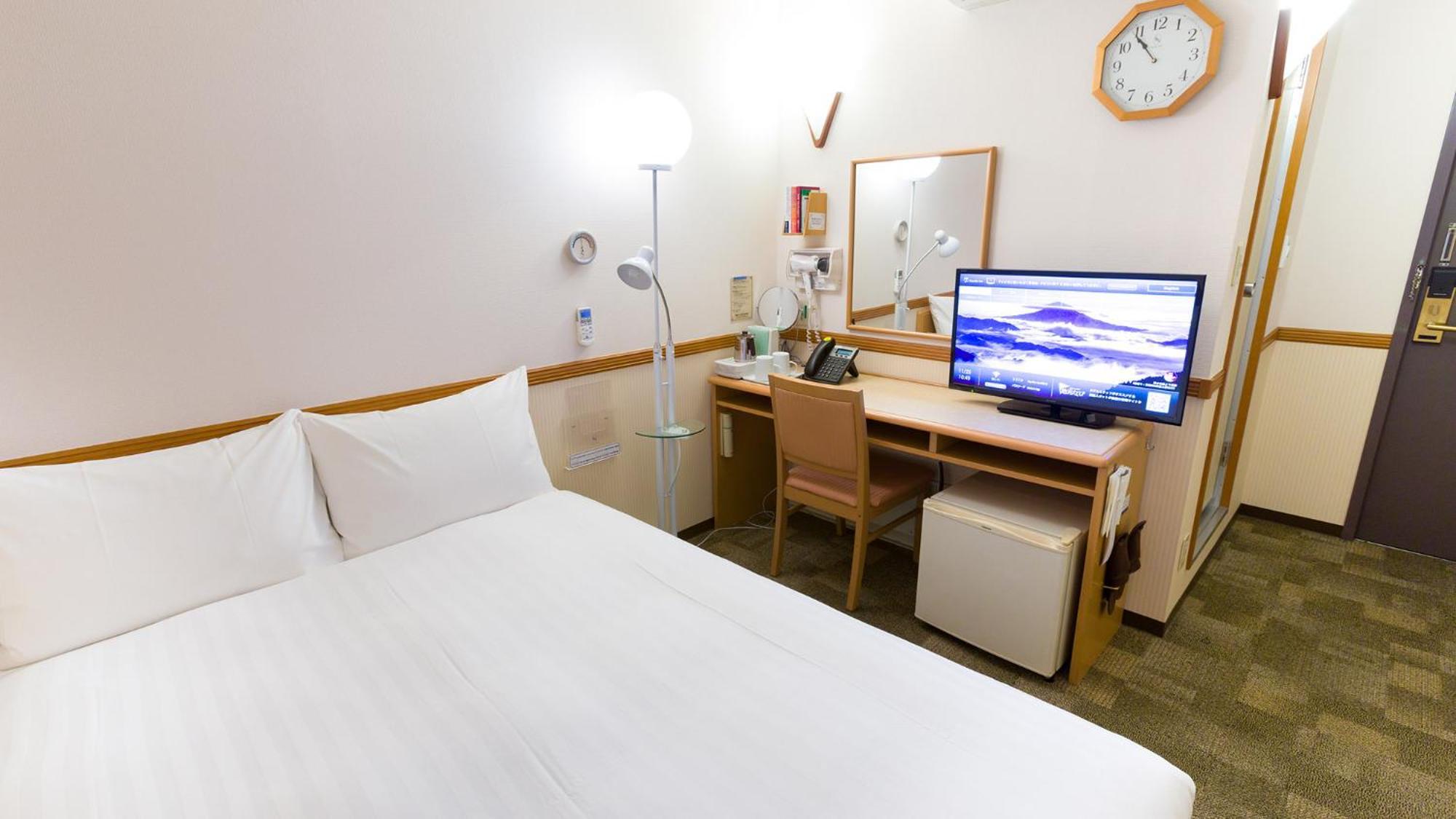 Toyoko Inn Nishitetsu Kurume Eki Higashi Guchi Room photo